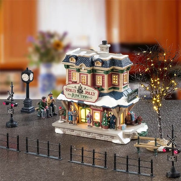 Lemax Holly Jolly Junction Set